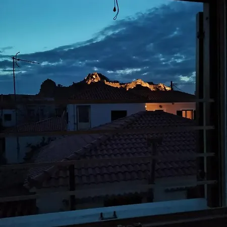 Appartement Beautiful House With Great Castle View! à Myrina Extérieur photo