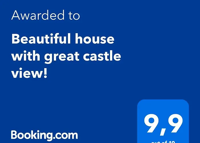 Beautiful House With Great Castle View!